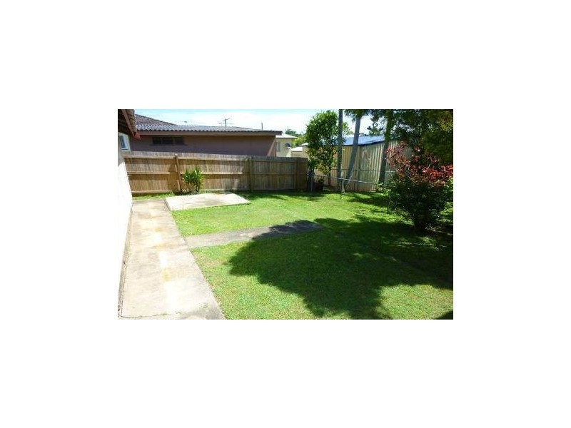 37 Garnet Street, Scarborough QLD 4020