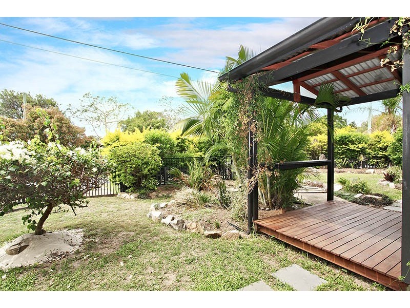 2 Abelia Crescent, Kippa-ring QLD 4021