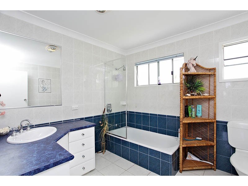 2 Abelia Crescent, Kippa-ring QLD 4021