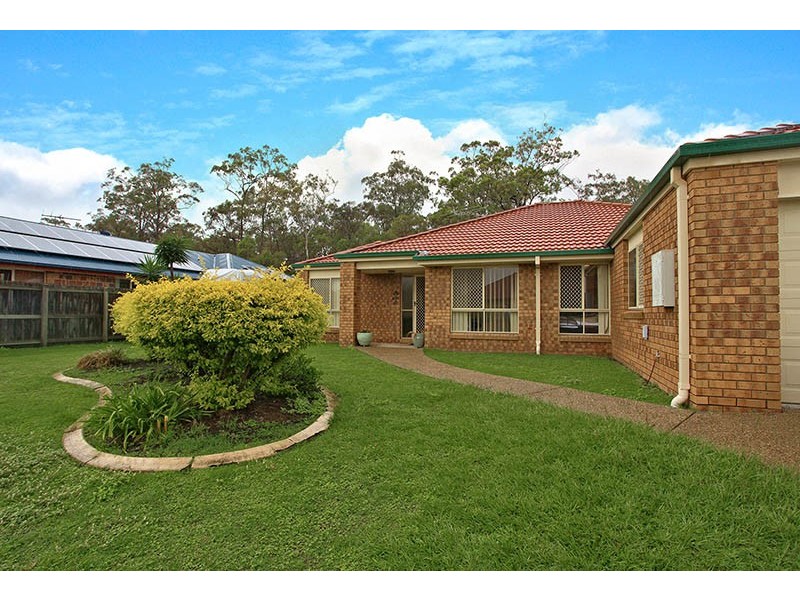 17 Sandwell Cres, Kippa-ring QLD 4021