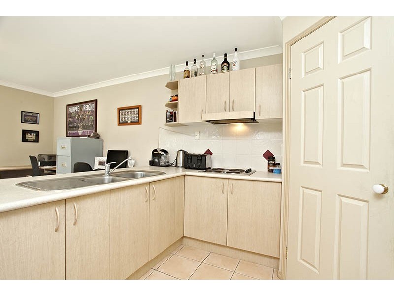 17 Sandwell Cres, Kippa-ring QLD 4021