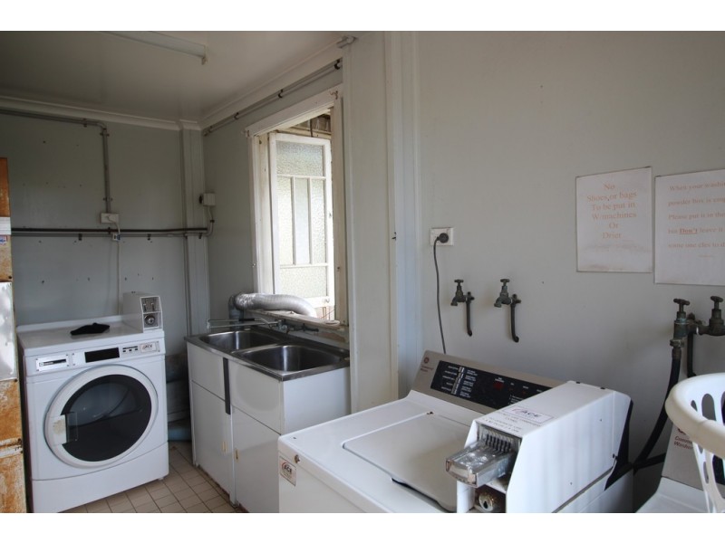 Cabin 6 /12-18 Haysmouth Pde, Clontarf QLD 4019