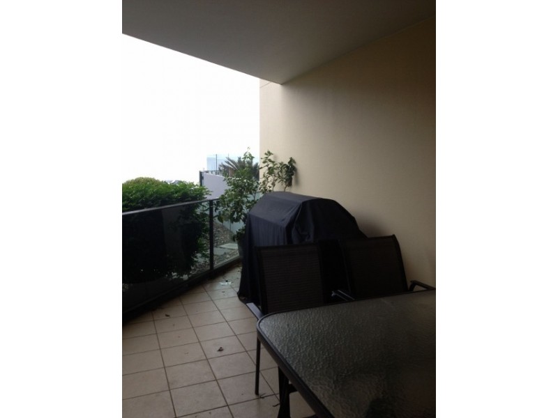 2/36 Prince Edward Parade, Redcliffe QLD 4020