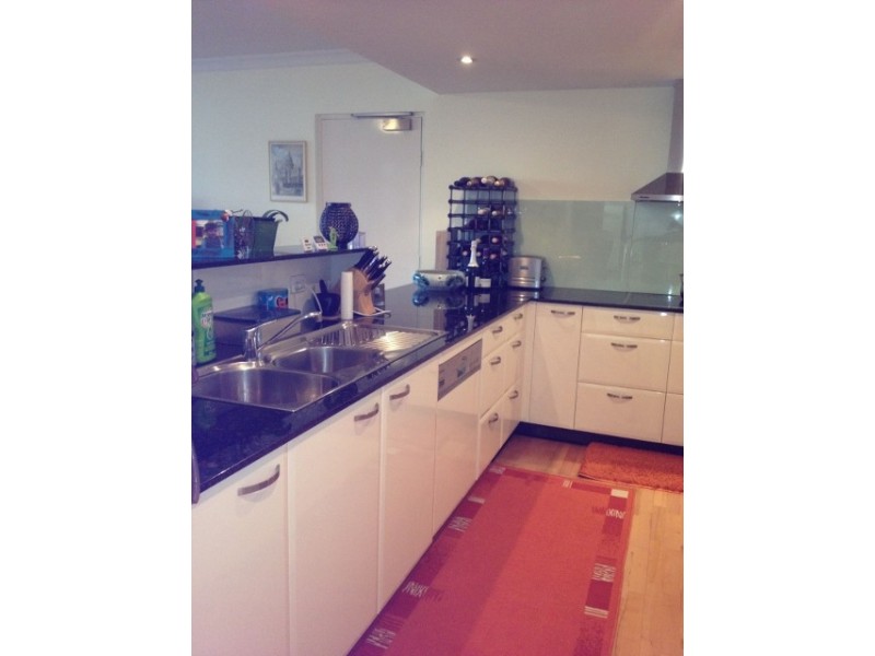 2/36 Prince Edward Parade, Redcliffe QLD 4020