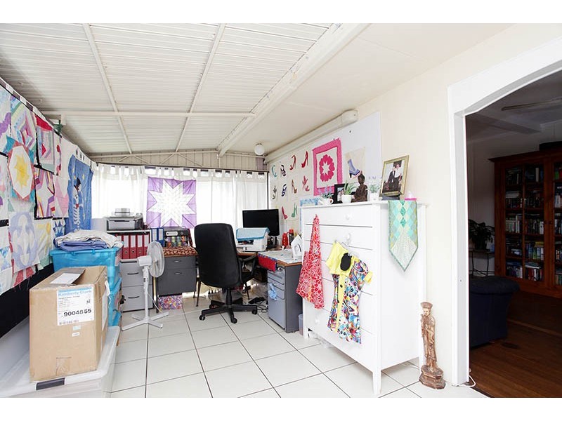 35 Highland St, Redcliffe QLD 4020