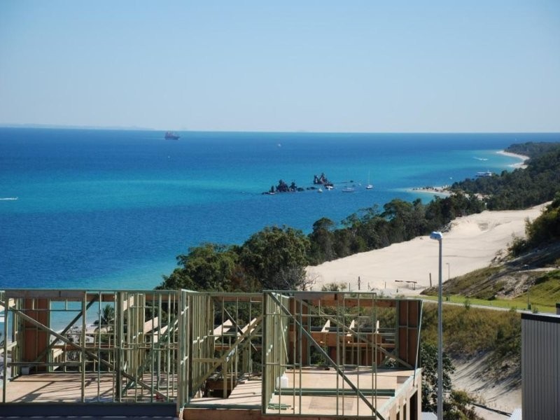 8 Cassidae Crescent, Tangalooma QLD 4025