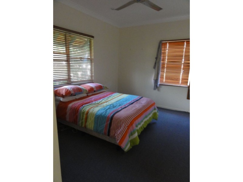 2 Brennan Road, Scarborough QLD 4020