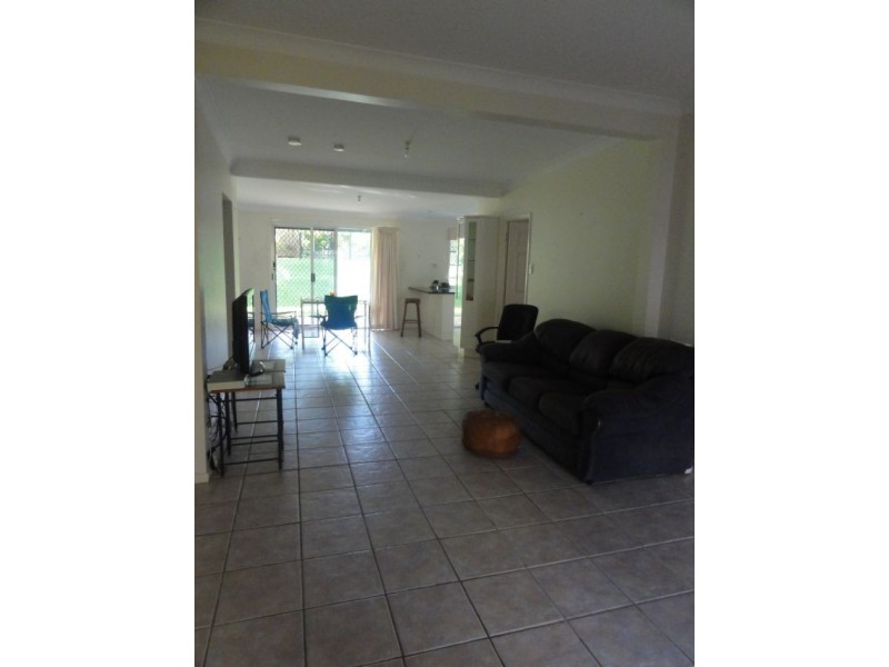 2 Brennan Road, Scarborough QLD 4020