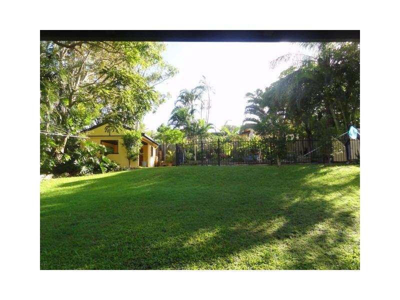 2 Brennan Road, Scarborough QLD 4020