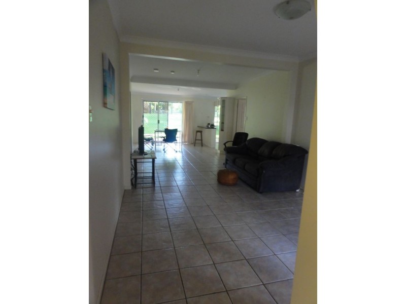 2 Brennan Road, Scarborough QLD 4020