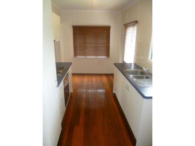 2/390 Oxley Avenue, Redcliffe QLD 4020