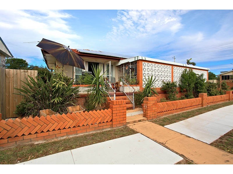 58 Kate Street, Woody Point QLD 4019