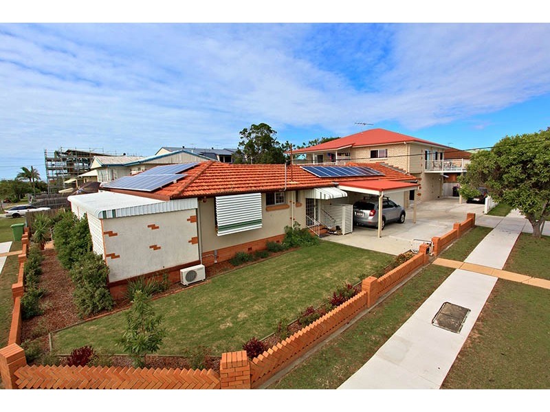 58 Kate Street, Woody Point QLD 4019