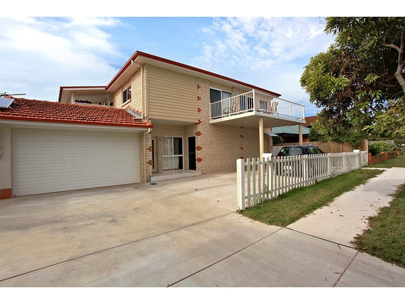 58 Kate Street, Woody Point QLD 4019