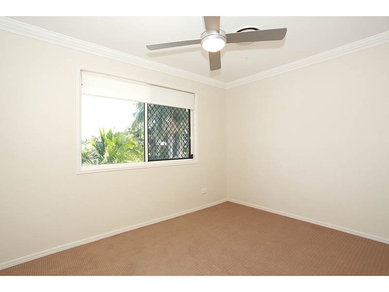 27b Roma Street, Scarborough QLD 4020