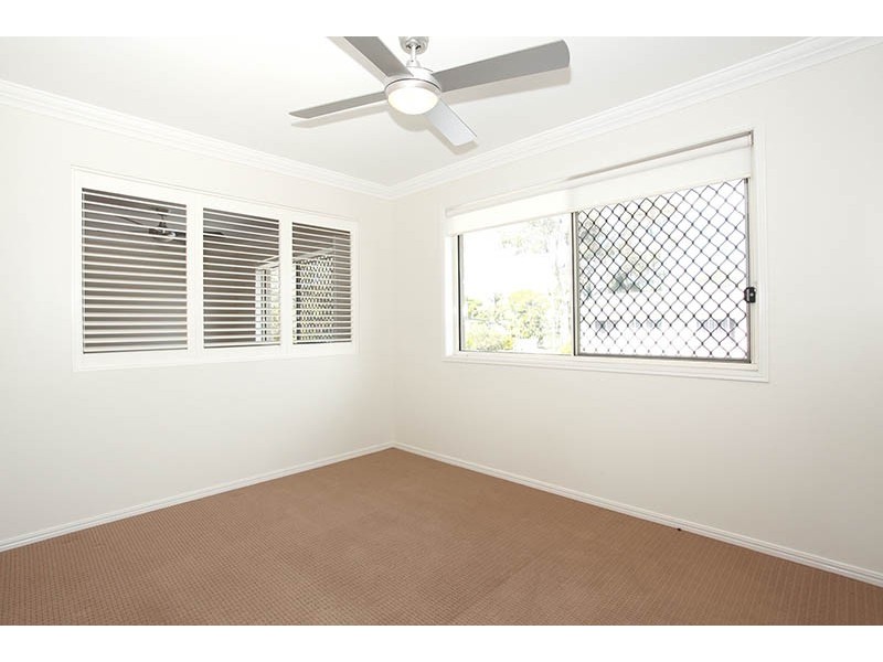 27b Roma Street, Scarborough QLD 4020