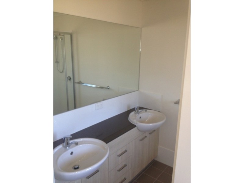 1 Pinevale Place, Mango Hill QLD 4509