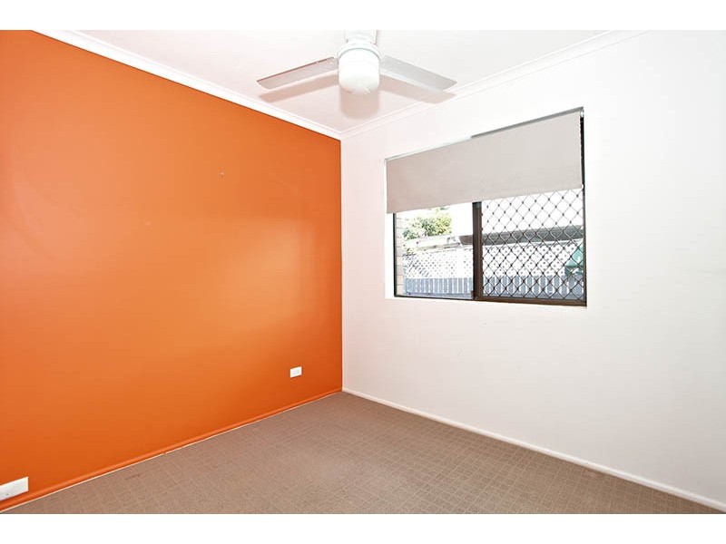 2/13 Meredith Street, Redcliffe QLD 4020