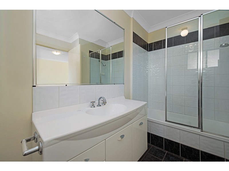 7/2-4 Henry Street, Redcliffe QLD 4020