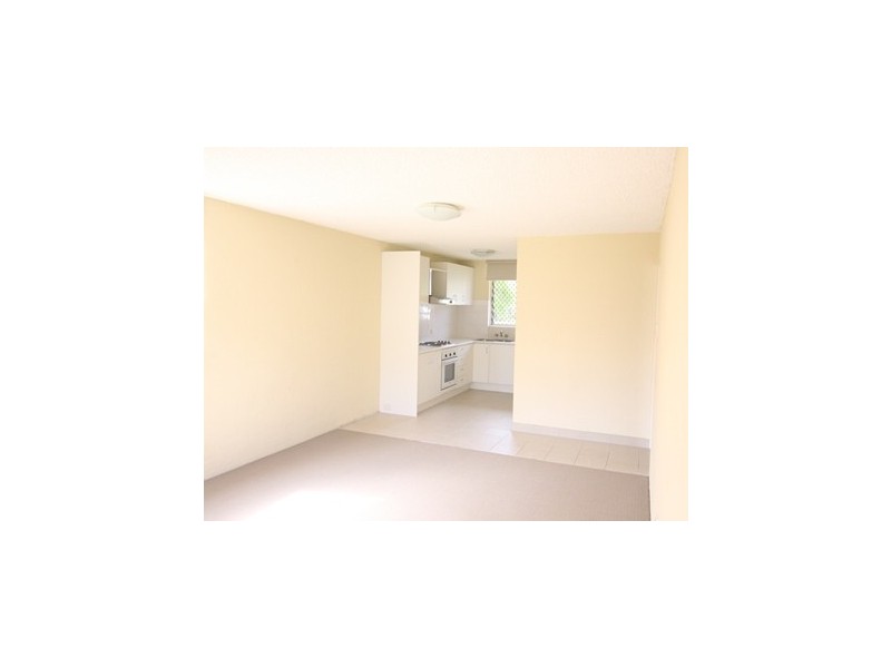 1/14-16 Meredith Street, Redcliffe QLD 4020