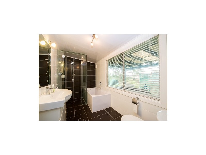 63 Thomas Street, Clontarf QLD 4019