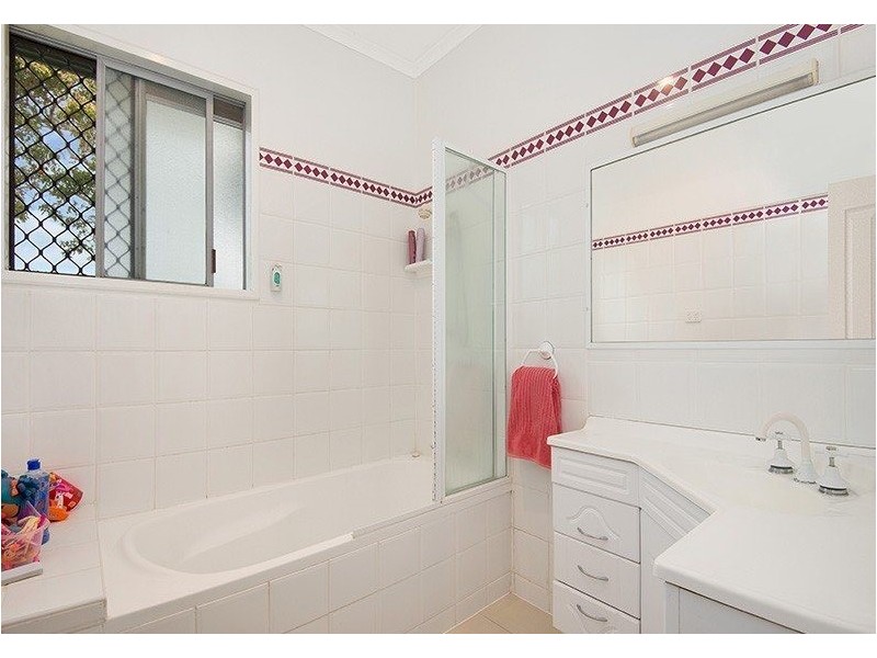 28 Chatham Street, Margate QLD 4019