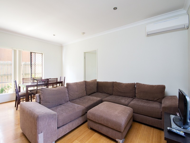 98 Maine Road, Clontarf QLD 4019