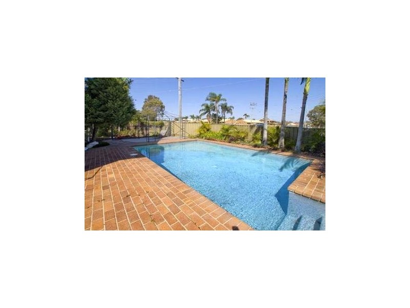 138 Klinger Road, Redcliffe QLD 4020