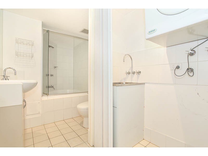 13/5 Rock Street, Scarborough QLD 4020