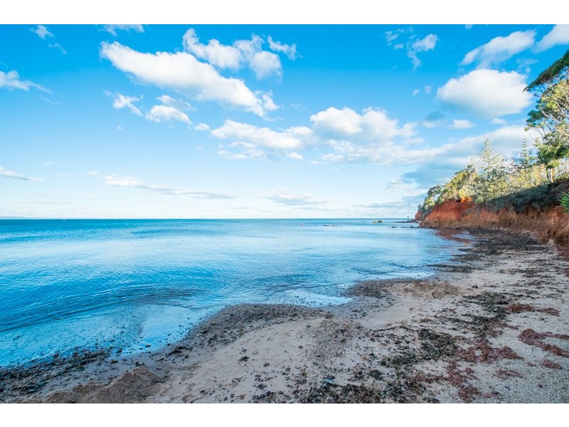 11 Fifth Avenue, Scarborough QLD 4020