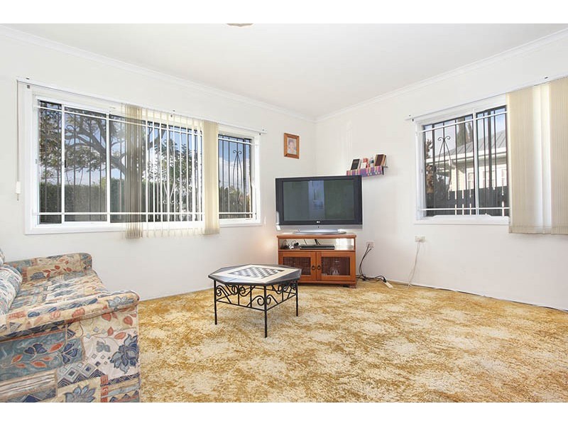 11 Fifth Avenue, Scarborough QLD 4020