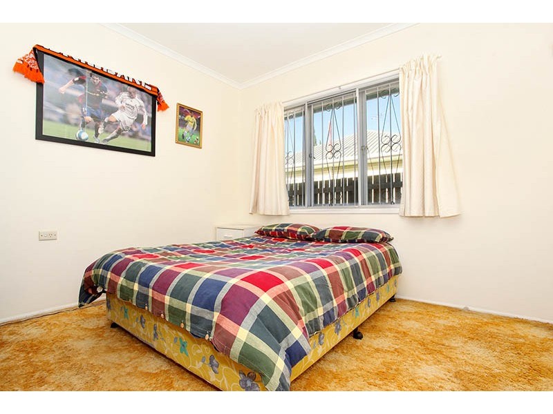 11 Fifth Avenue, Scarborough QLD 4020