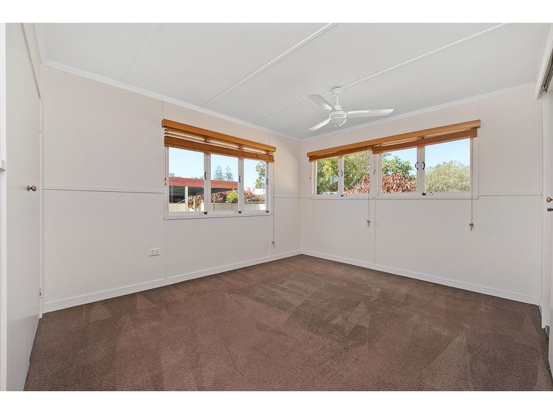 72 Steven Street, Redcliffe QLD 4020