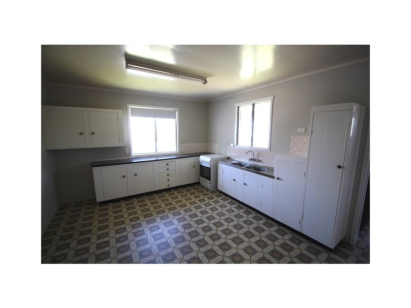 39 Langdon Avenue, Margate QLD 4019
