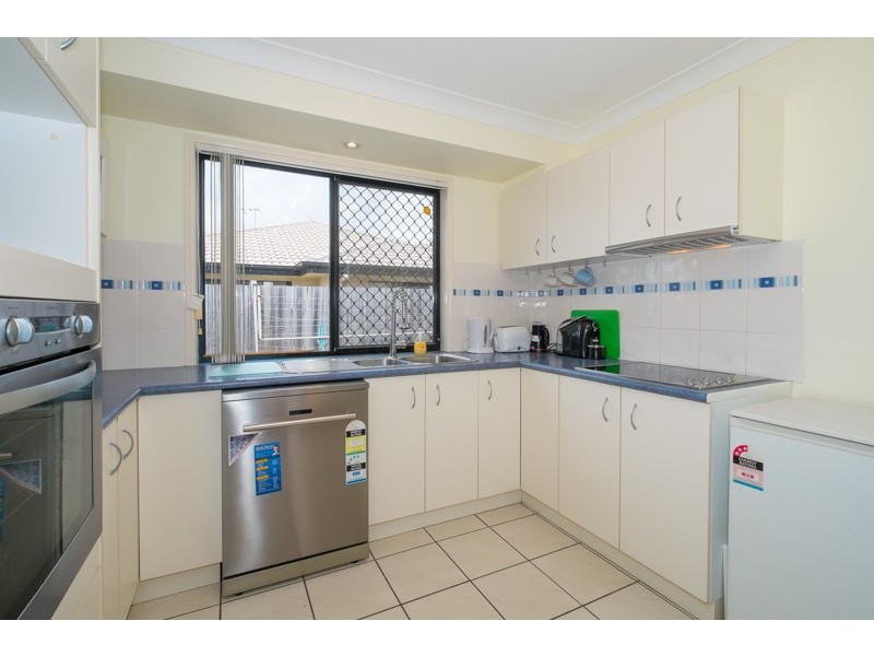 3 Biggera Court, Sandstone Point QLD 4511