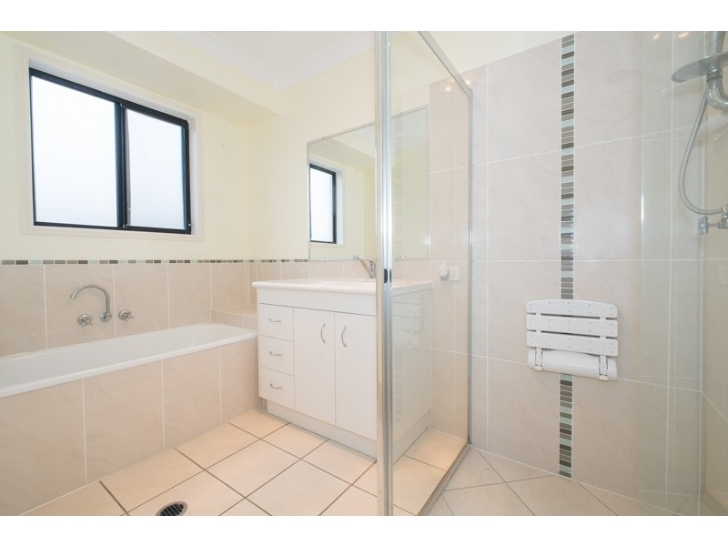 3 Biggera Court, Sandstone Point QLD 4511