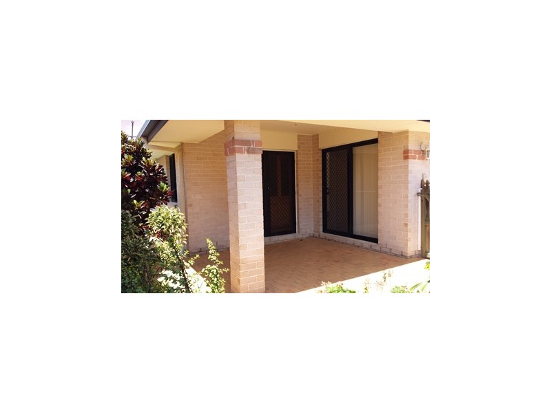 2/671a Oxley Avenue, Scarborough QLD 4020