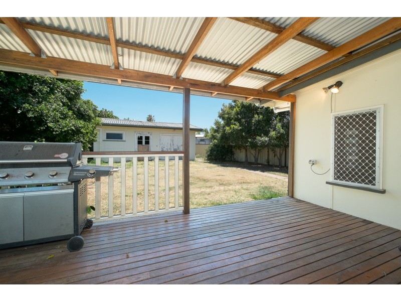 44 Redbank Road, Redcliffe QLD 4020