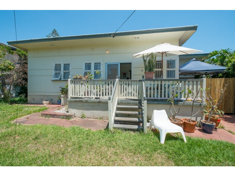 44 Redbank Road, Redcliffe QLD 4020