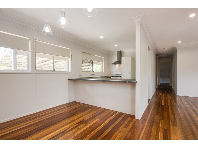 6 Wallace Street, Redcliffe QLD 4020