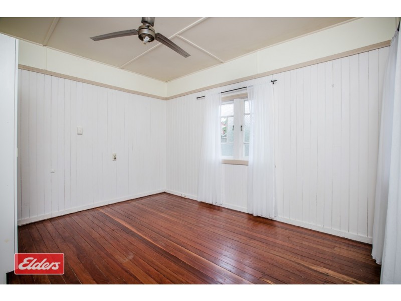11 Tilley Street, Redcliffe QLD 4020