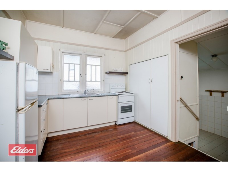 11 Tilley Street, Redcliffe QLD 4020