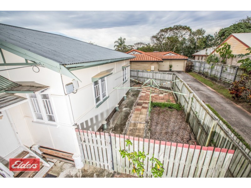 11 Tilley Street, Redcliffe QLD 4020