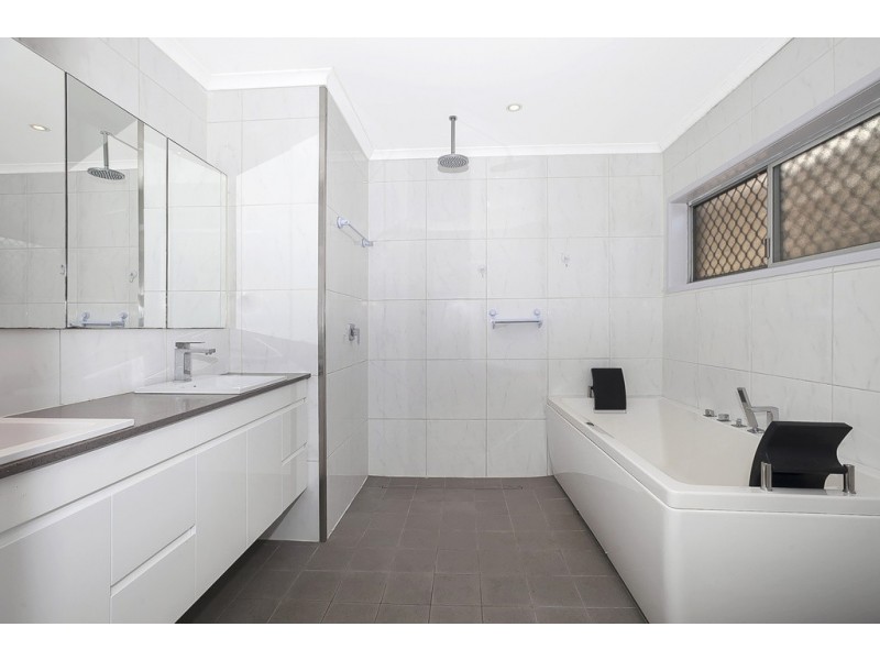 82 Donald Street, Woody Point QLD 4019