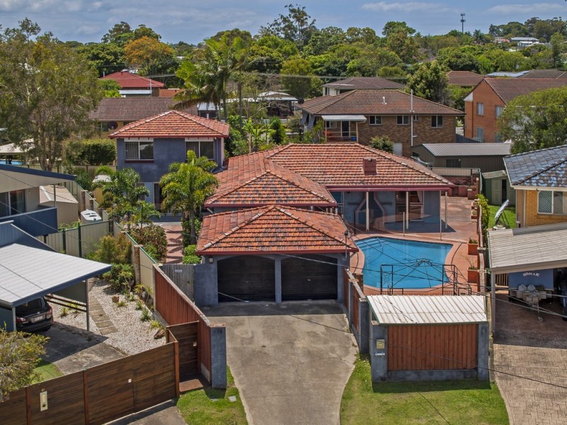 82 Donald Street, Woody Point QLD 4019