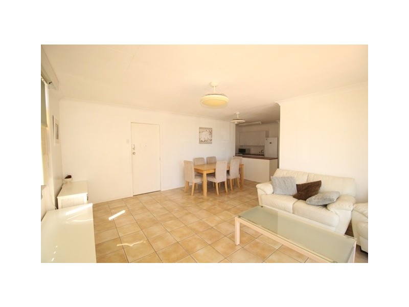 9/73 Marine Parade, Redcliffe QLD 4020