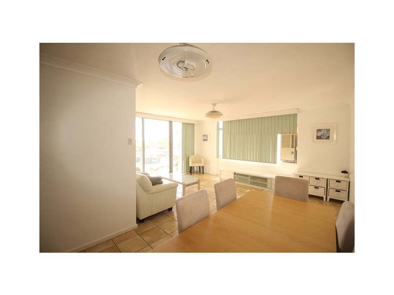 9/73 Marine Parade, Redcliffe QLD 4020