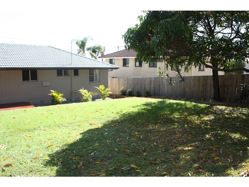 1 Alkooie Avenue, Clontarf QLD 4019