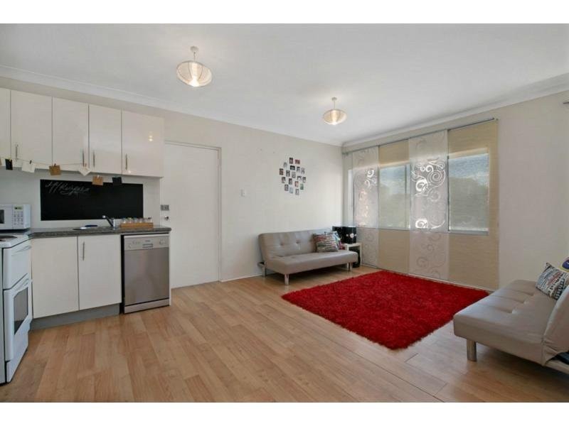 5/83 Georgina Street, Woody Point QLD 4019