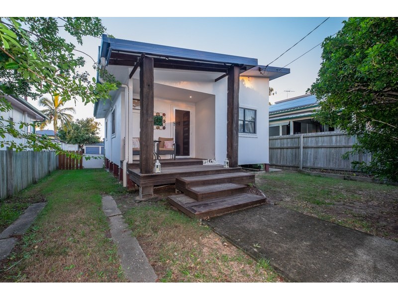 380 Scarborough Road, Scarborough QLD 4020